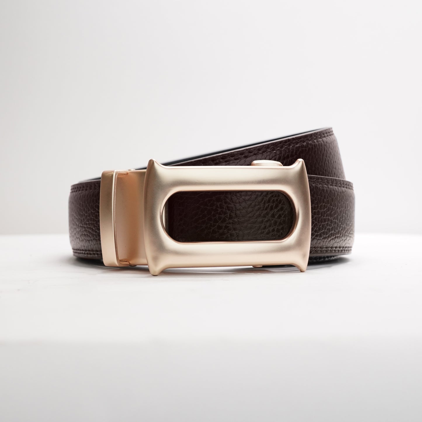 Oster - Brushed Gold