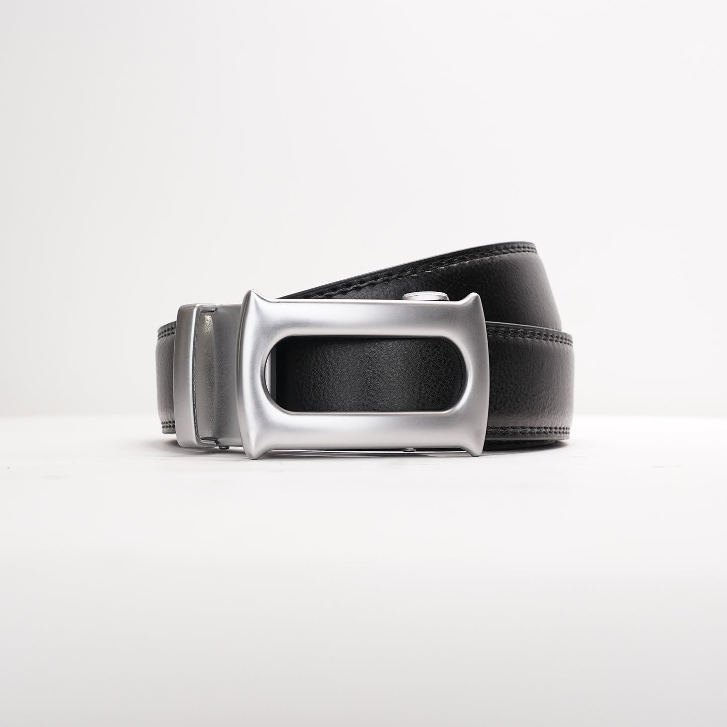 Oster – Brushed Silver
