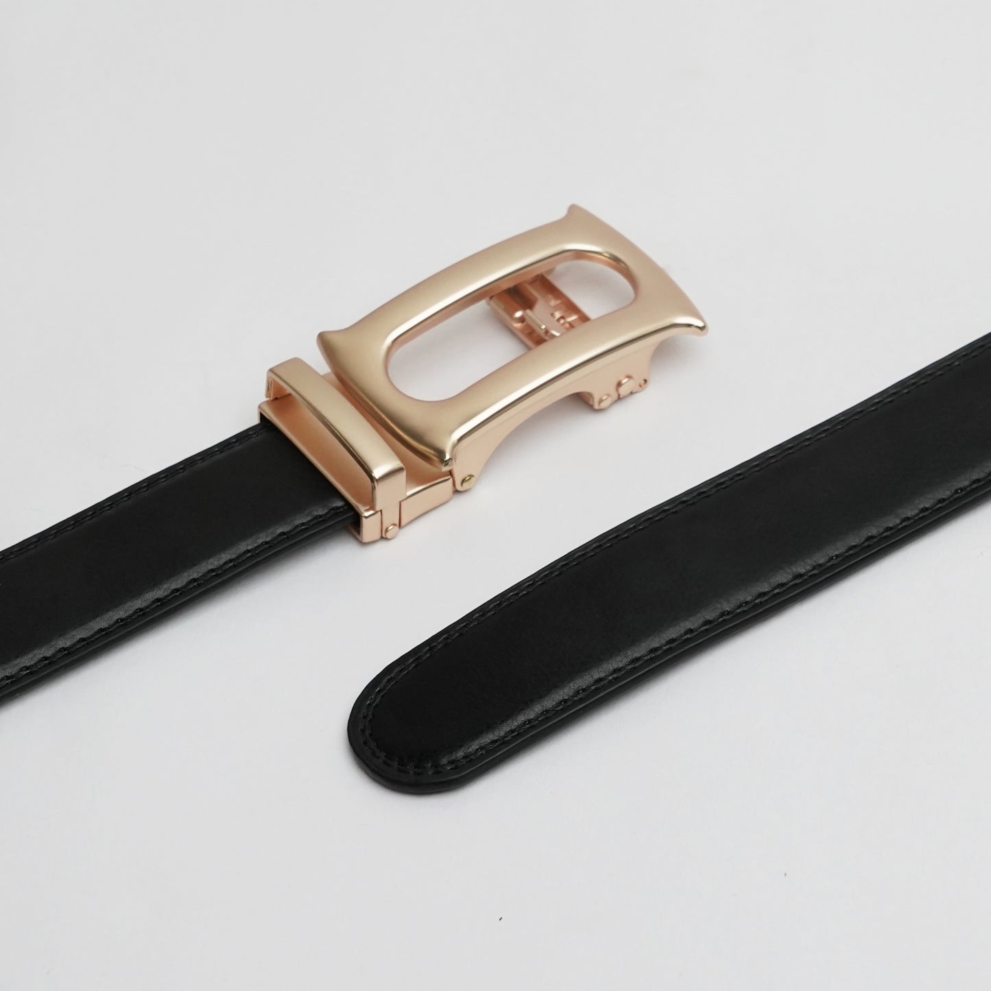 Oster - Brushed Gold