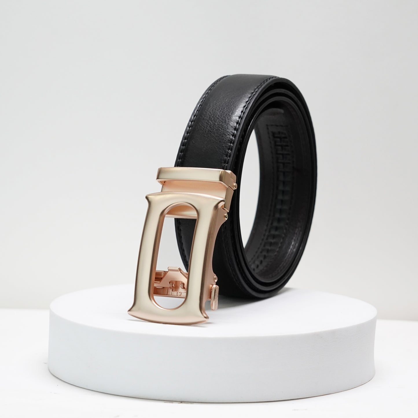 Oster - Brushed Gold