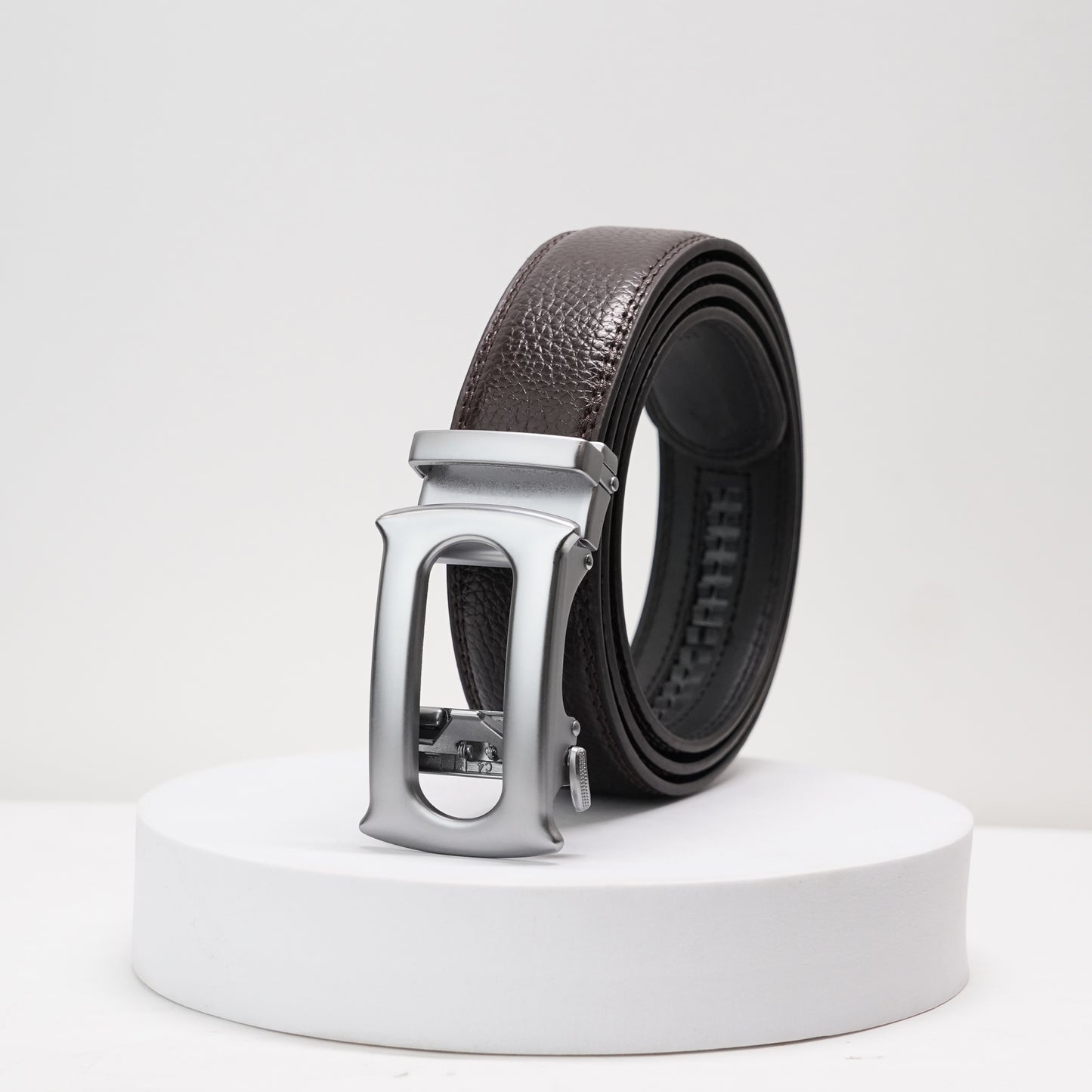 Oster – Brushed Silver